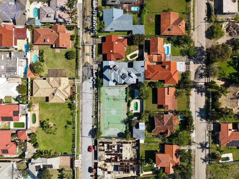 MANSÃO EM ATLÂNTIDA ! COM CAMPO DE FUTEBOL E PSICNIA - 03 TERRENOS: 7ª foto da galeria de imagens do imóvel