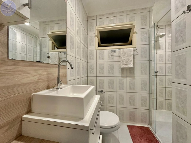 APARTAMENTO DE 1 DORMITÓRIO - EDIFÍCIO A UMA QUADRA  DO MAR: 4ª foto da galeria de imagens do imóvel