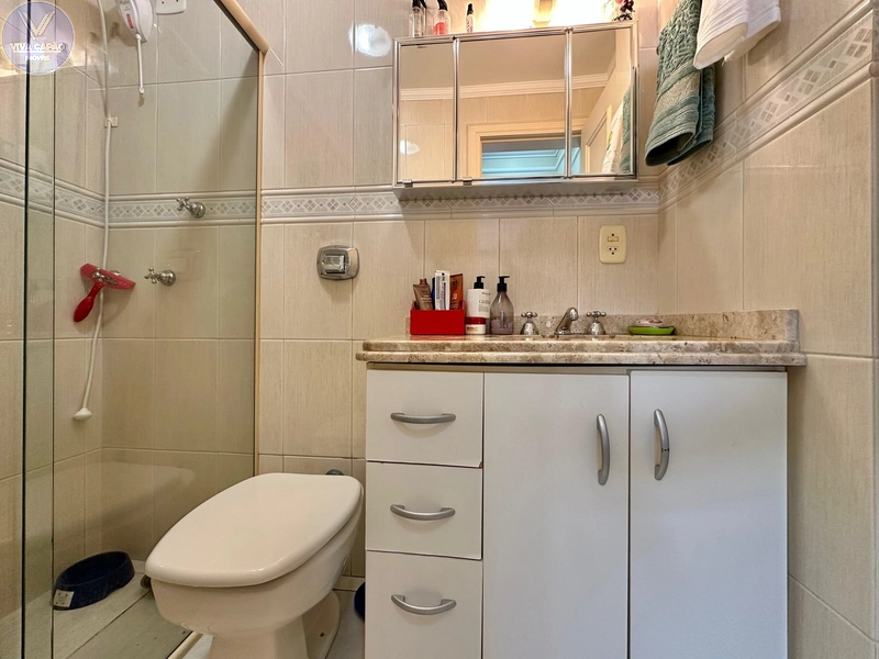 APARTAMENTO À VENDA COM SACADA DE FRENTE: 3ª foto da galeria de imagens do imóvel