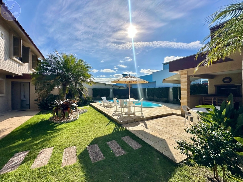 SOBRADO NO CENTRO DE XANGRILA - COM PISCINA: 9ª foto da galeria de imagens do imóvel