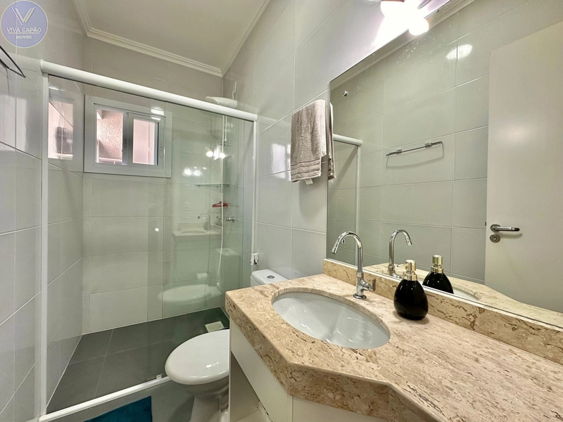 CASA COM PISCINA E ÁREA GOURMET À VENDA EM CAPÃO DA CANOA: 1ª foto da galeria de imagens do imóvel