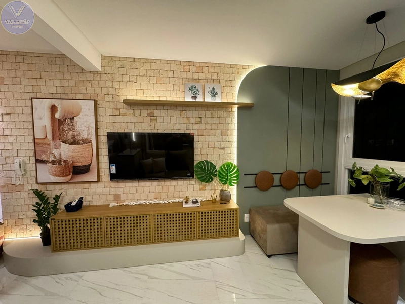 APARTAMENTO FINAMENTE DECORADO AO LADO DA PRAÇA FLAVIO BOYANOVISK: 1ª foto da galeria de imagens do imóvel
