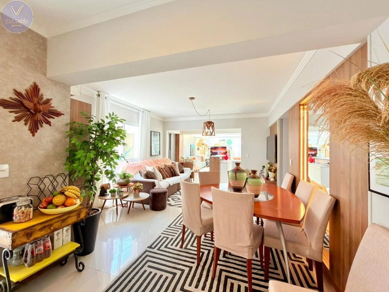 APARTAMENTO À VENDA COM 3 VAGAS E 2 TERRAÇOS ÓTIMOS  Parece uma casa!: 4ª foto da galeria de imagens do imóvel