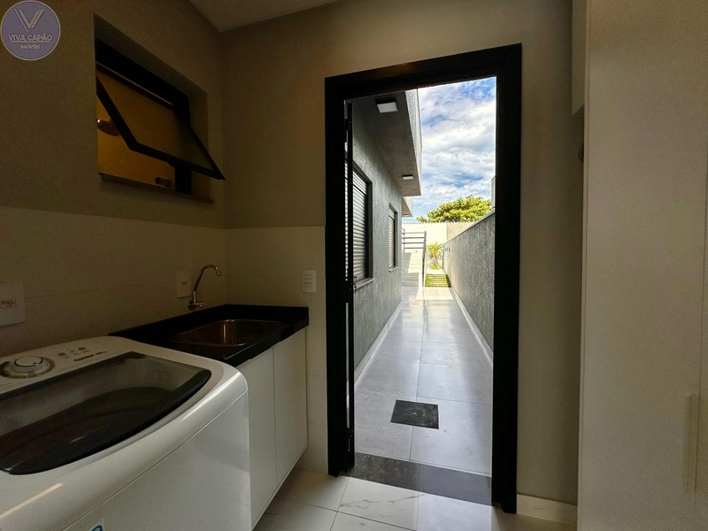 CASA À VENDA  EM CAPÃO DA CANOA COM TERRAÇO COM VISTA PARA O MAR...: 3ª foto da galeria de imagens do imóvel