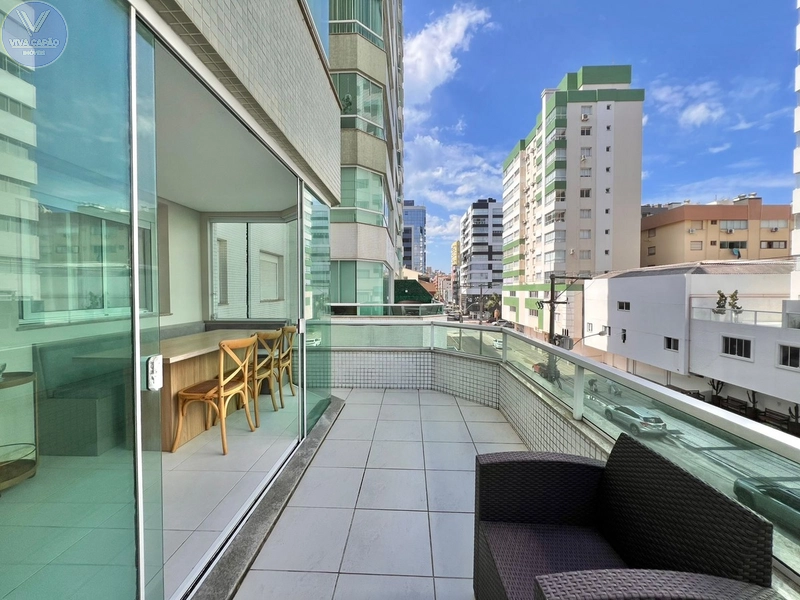 SACADA DE FRENTE E TERRAÇO ESPAÇOSO – CONFORTO COM ESTILO: 11ª foto da galeria de imagens do imóvel