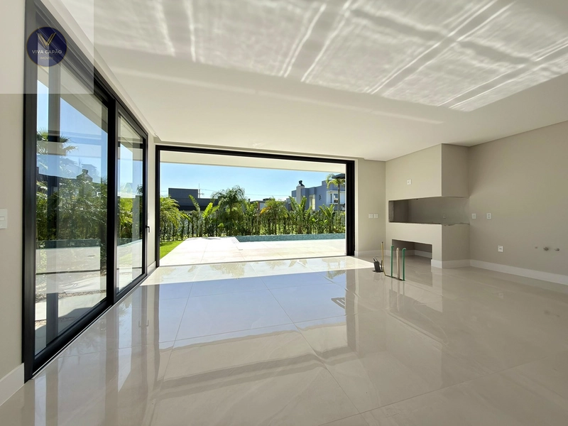 SOBRADO NEOCLÁSSICO À VENDA! 5 SUÍTES • ACESSO À LAGOA • 401 M²: 7ª foto da galeria de imagens do imóvel
