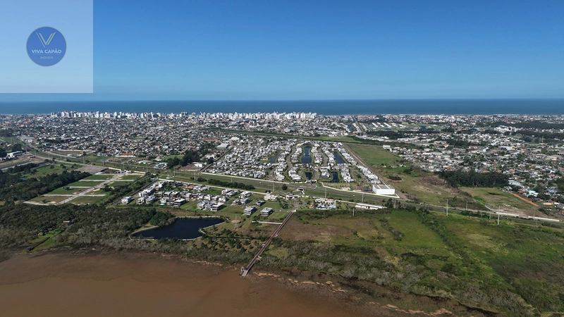 SOBRADO NEOCLÁSSICO À VENDA! 5 SUÍTES • ACESSO À LAGOA • 401 M²: 39ª foto da galeria de imagens do imóvel