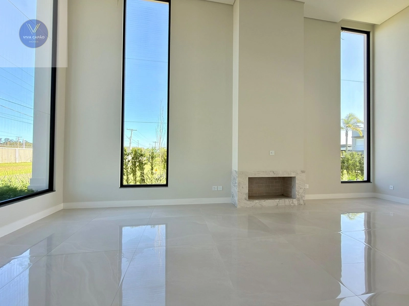 SOBRADO NEOCLÁSSICO À VENDA! 5 SUÍTES • ACESSO À LAGOA • 401 M²: 4ª foto da galeria de imagens do imóvel