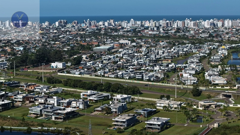SOBRADO NEOCLÁSSICO À VENDA! 5 SUÍTES • ACESSO À LAGOA • 401 M²: 40ª foto da galeria de imagens do imóvel