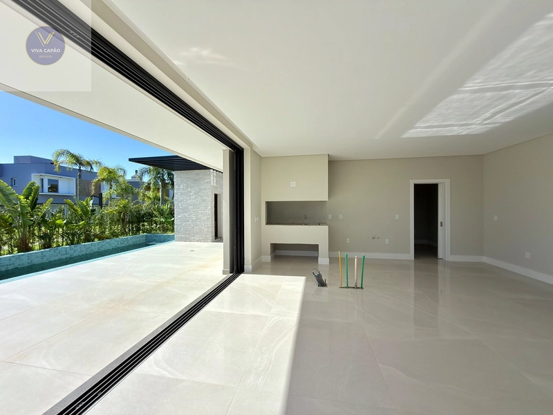 SOBRADO NEOCLÁSSICO À VENDA! 5 SUÍTES • ACESSO À LAGOA • 401 M²: 8ª foto da galeria de imagens do imóvel