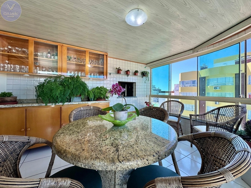 APARTAMENTO NO CORAÇÃO DA CIDADE, JUNTO AO MAR E COM SACADA AMPLA: 27ª foto da galeria de imagens do imóvel