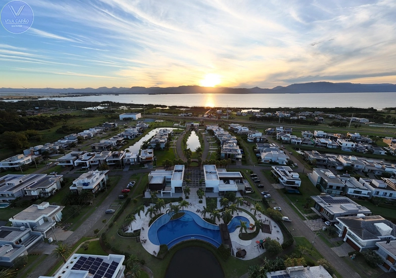 CAPÃO ILHAS RESORT  CASA BEIRA LAGO À VENDA: 42ª foto da galeria de imagens do imóvel