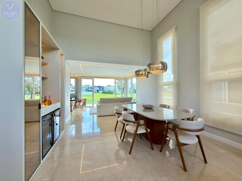 CAPÃO ILHAS RESORT  CASA BEIRA LAGO À VENDA: 3ª foto da galeria de imagens do imóvel