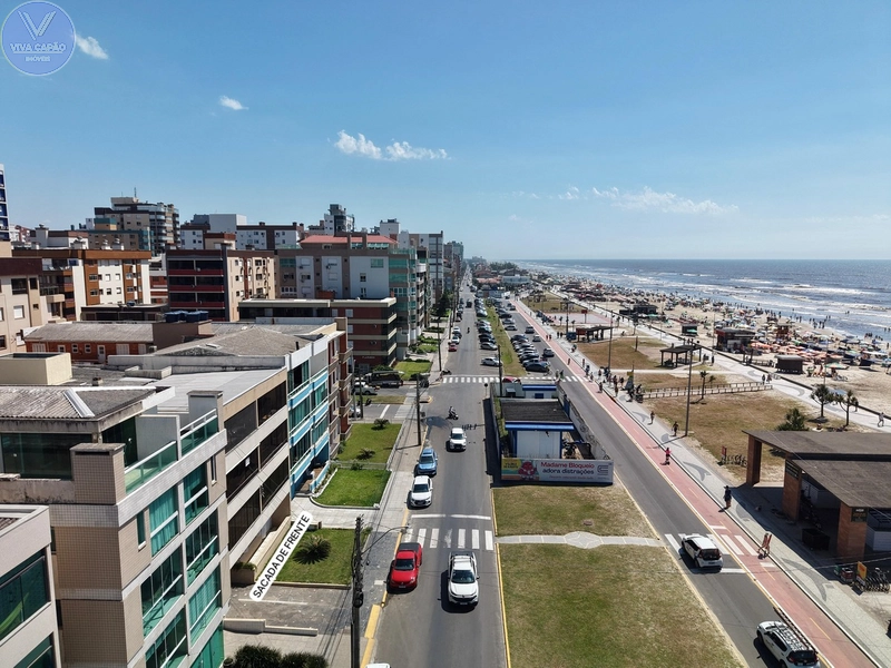 APARTAMENTO PÉ NA AREIA COM SACADA DE FRENTE: 1ª foto da galeria de imagens do imóvel