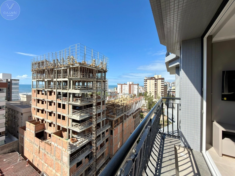 APARTAMENTO À VENDA EM CAPÃO DA CANOA COM SACADA DE FRENTE E VISTA MAR: 12ª foto da galeria de imagens do imóvel