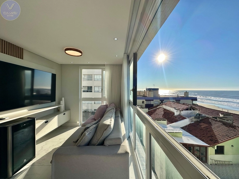 APARTAMENTO COM VISTA PARA O MAR À VENDA EM CAPÃO DA CANOA: 1ª foto da galeria de imagens do imóvel