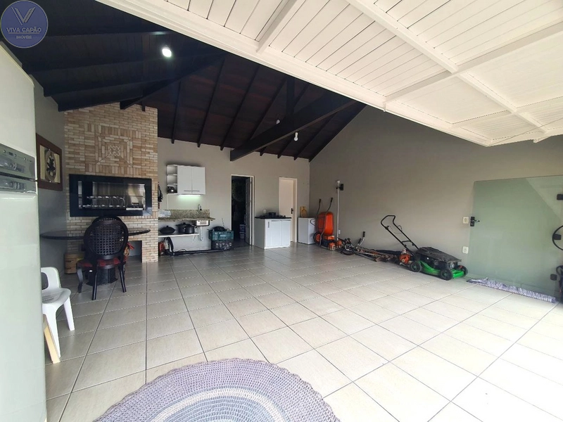 EXCELENTE CASA DE 03 DORMITÓRIOS NO BAIRRO SANTO ANTONIO: 34ª foto da galeria de imagens do imóvel