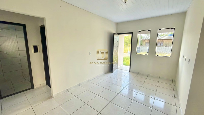 Excelente casa à venda de 2 dormitórios no Bairro Jardim Cibeli , Araranguá SC: 2ª foto da galeria de imagens do imóvel