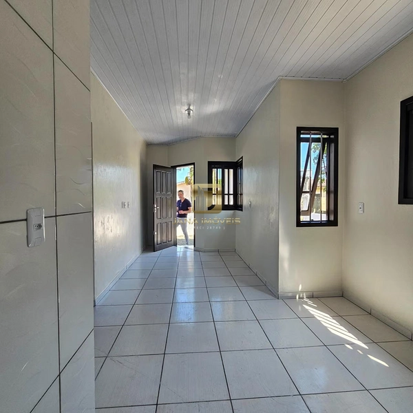 Excelente casa de 2 dormitórios em Araranguá SC: 3ª foto da galeria de imagens do imóvel