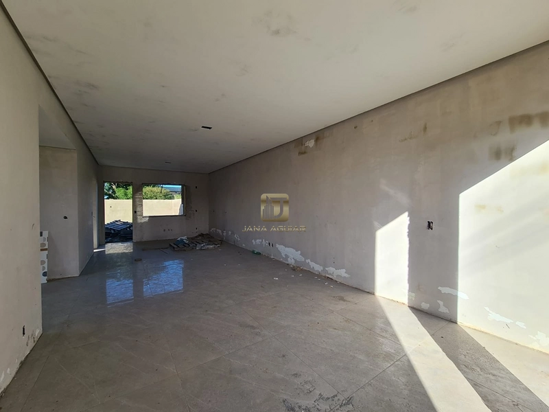 Casa inacabada  à Venda em Gravatai : 4ª foto da galeria de imagens do imóvel