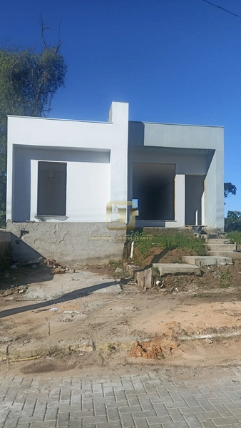 Casa inacabada  à Venda em Gravatai : 2ª foto da galeria de imagens do imóvel