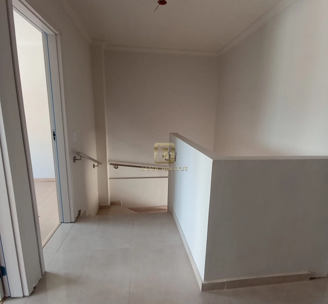 Sobrado a venda em Alvorada: 8ª foto da galeria de imagens do imóvel