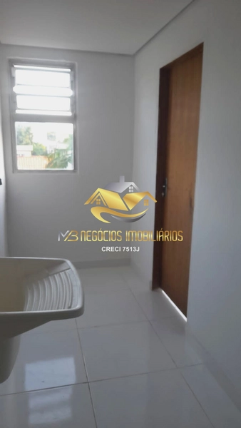 CASA À VENDA – SERRARIA, SÃO JOSÉ: 3ª foto da galeria de imagens do imóvel