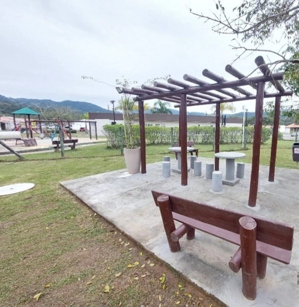 Casa com 3 Dormitórios: 2ª foto da galeria de imagens do imóvel