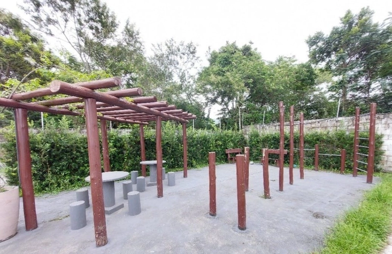 Casa com 3 Dormitórios: 6ª foto da galeria de imagens do imóvel