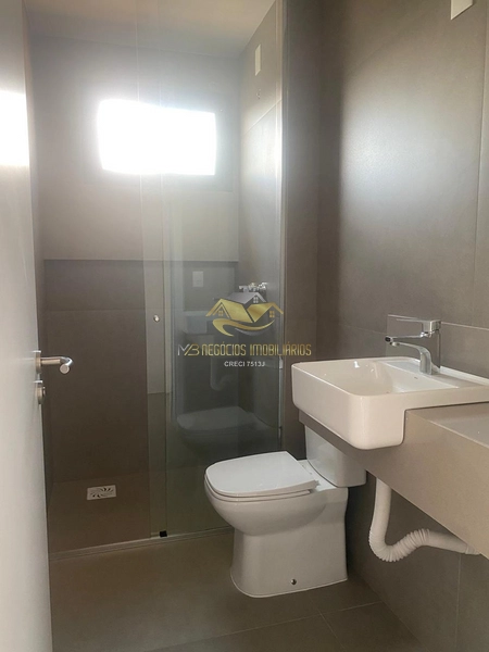 Lindo apartamento sem mobília com sacada: 10ª foto da galeria de imagens do imóvel