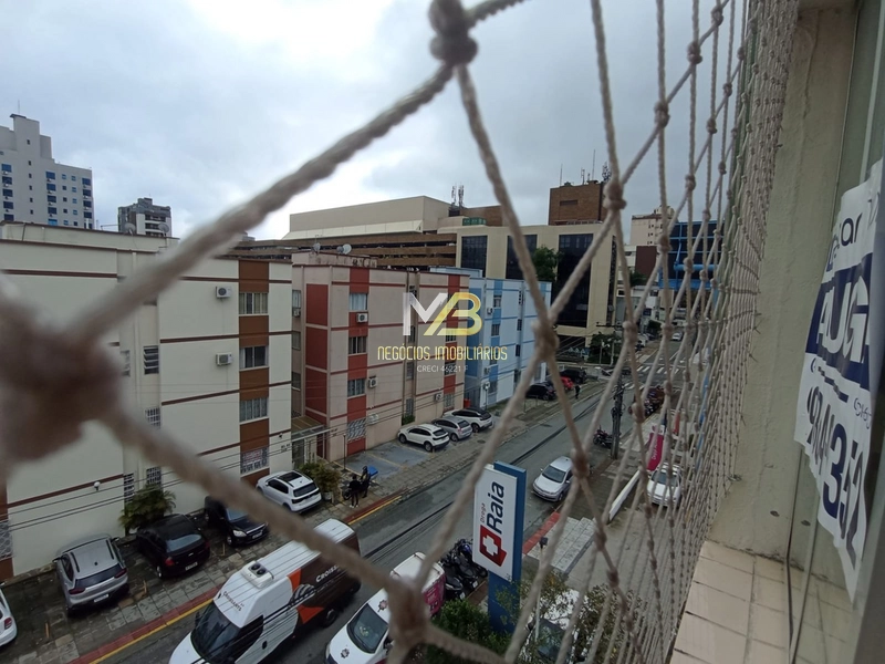 Apartamento no centro Florianópolis, 200 metros do Shopping Beira-mar: 1ª foto da galeria de imagens do imóvel