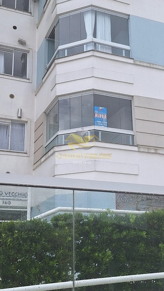 Lindo apartamento mobiliado com sacada fechada: 10ª foto da galeria de imagens do imóvel