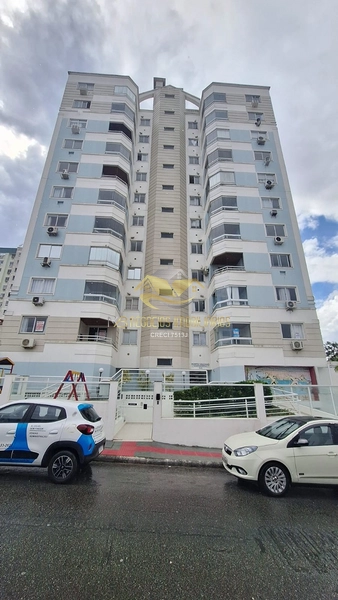 Lindo apartamento mobiliado com sacada fechada: 11ª foto da galeria de imagens do imóvel