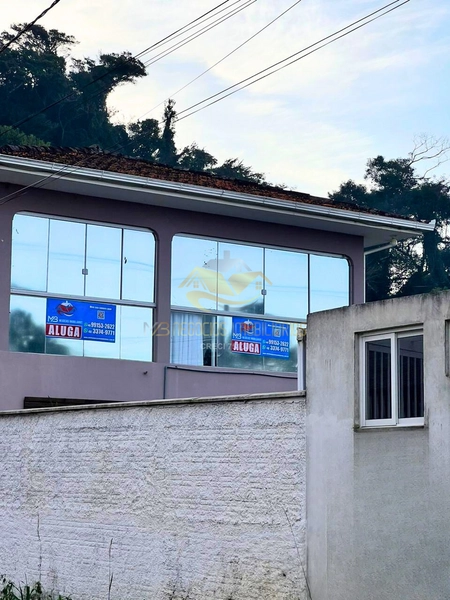 Excelente casa mobiliada para locação anual – Praia de Fora, Palhoça/S: 1ª foto da galeria de imagens do imóvel