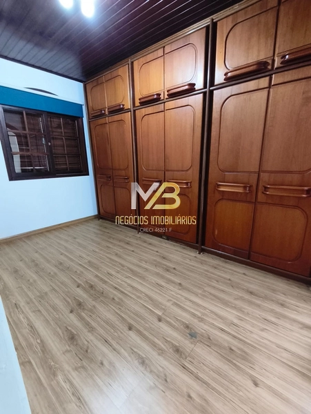 Casa com pátio grande.: 13ª foto da galeria de imagens do imóvel