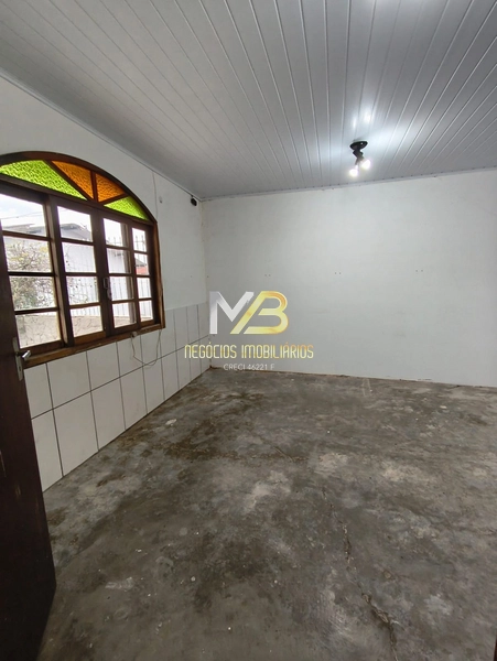 Casa com pátio grande.: 18ª foto da galeria de imagens do imóvel