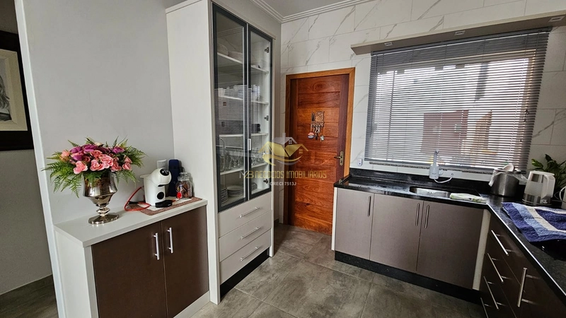 Excelente casa semi mobiliado para locação : 3ª foto da galeria de imagens do imóvel