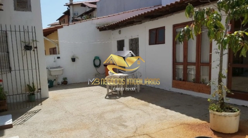 Casa à Venda Florianópolis – Terreno com Potencial Comercial: 2ª foto da galeria de imagens do imóvel
