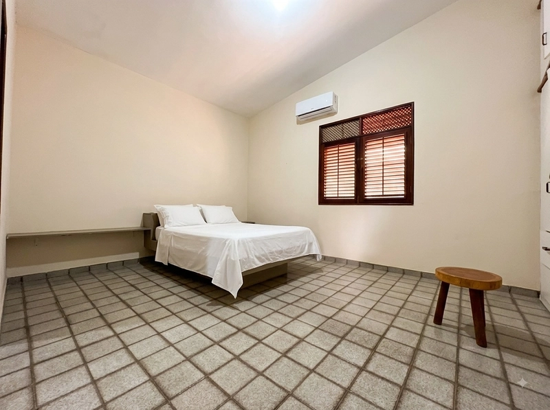 Casa ampla com piscina no Francês : 6ª foto da galeria de imagens do imóvel