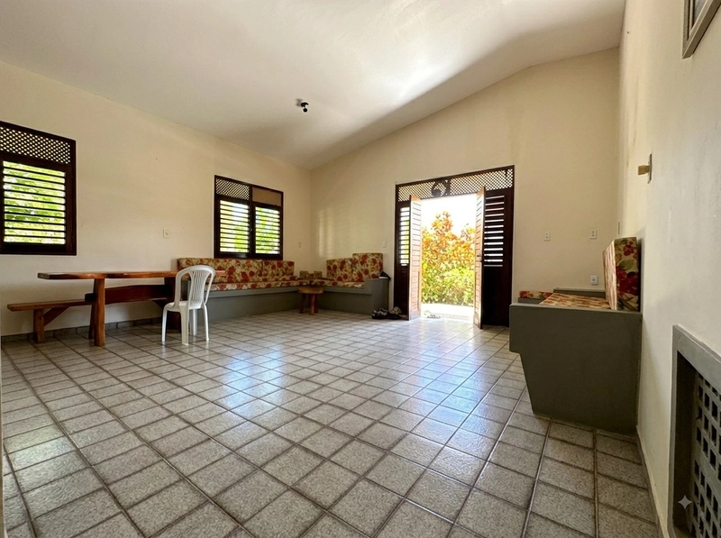 Casa ampla com piscina no Francês : 3ª foto da galeria de imagens do imóvel