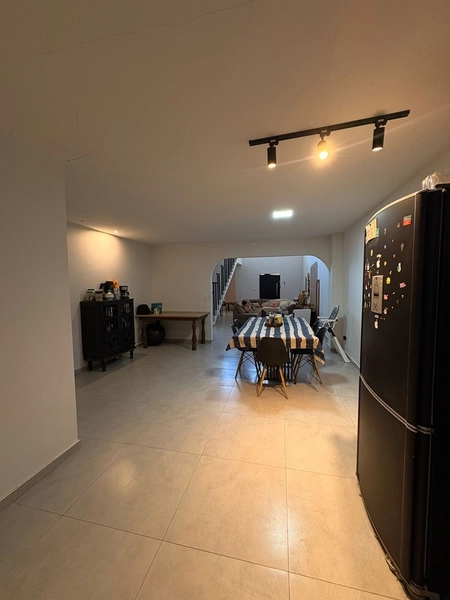 Comprar uma casa para passar aperto na suíte? Aqui não. Conheça o refúgio que a sua família merece a poucos minutos do Francês: 3ª foto da galeria de imagens do imóvel