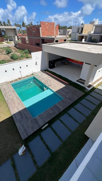 Casa em condomínio com piscina e área de lazer: 9ª foto da galeria de imagens do imóvel