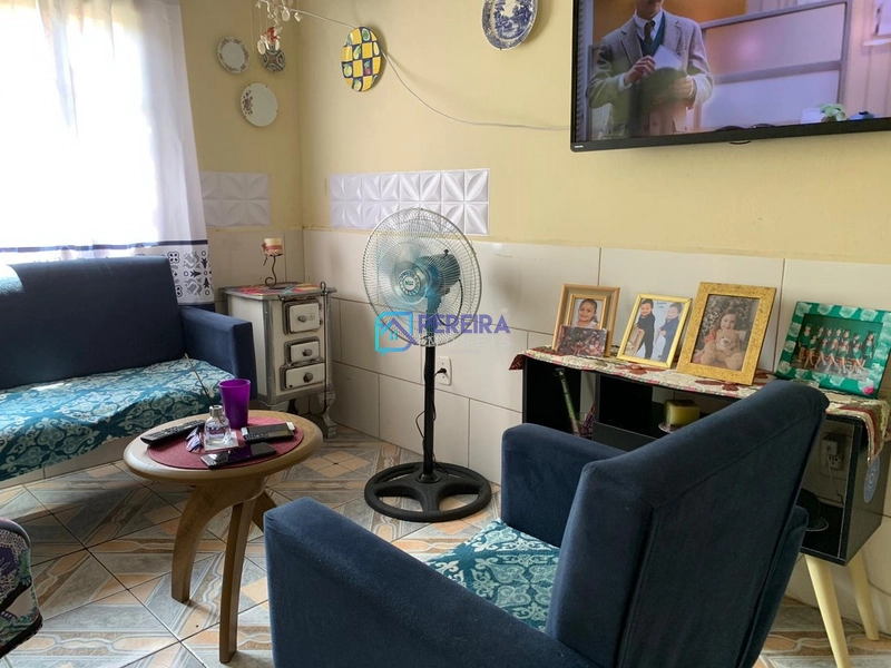 Casa no Centro com 02 dormitórios: 5ª foto da galeria de imagens do imóvel