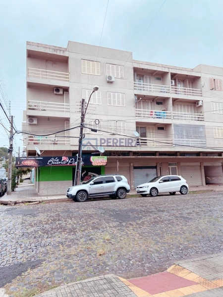 Apartamento de 2 dormitórios no Ed Tiradentes: 1ª foto da galeria de imagens do imóvel