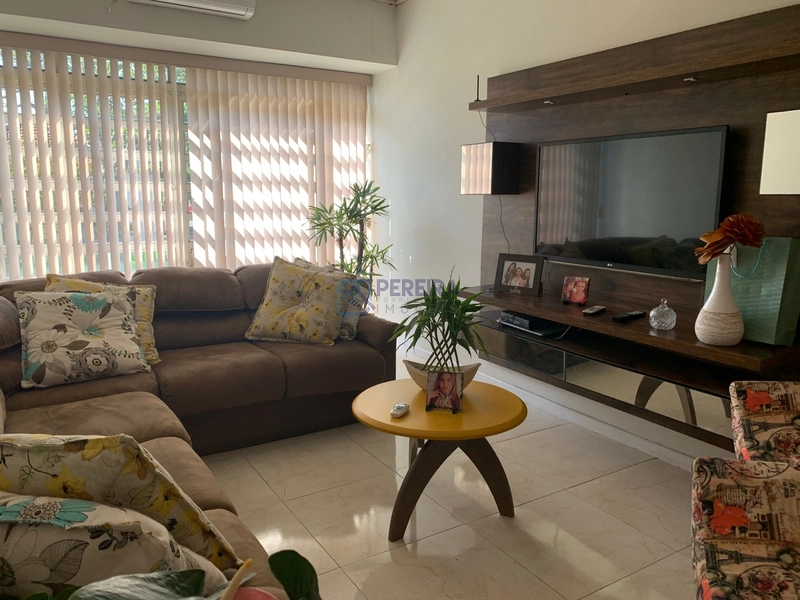 Casa no centro com 3 dormitórios: 5ª foto da galeria de imagens do imóvel