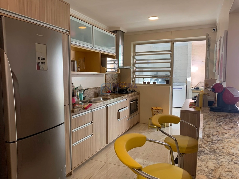 Casa no centro com 3 dormitórios: 2ª foto da galeria de imagens do imóvel