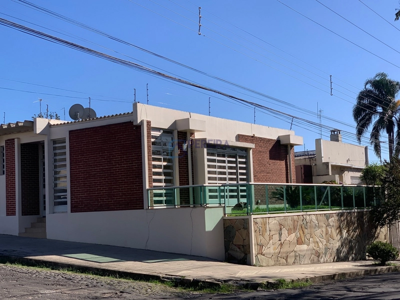 Casa no centro com 3 dormitórios: 32ª foto da galeria de imagens do imóvel
