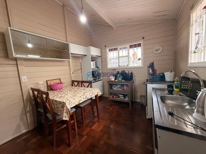 Terreno com duas casas na Vila Argiles.: 6ª foto da galeria de imagens do imóvel