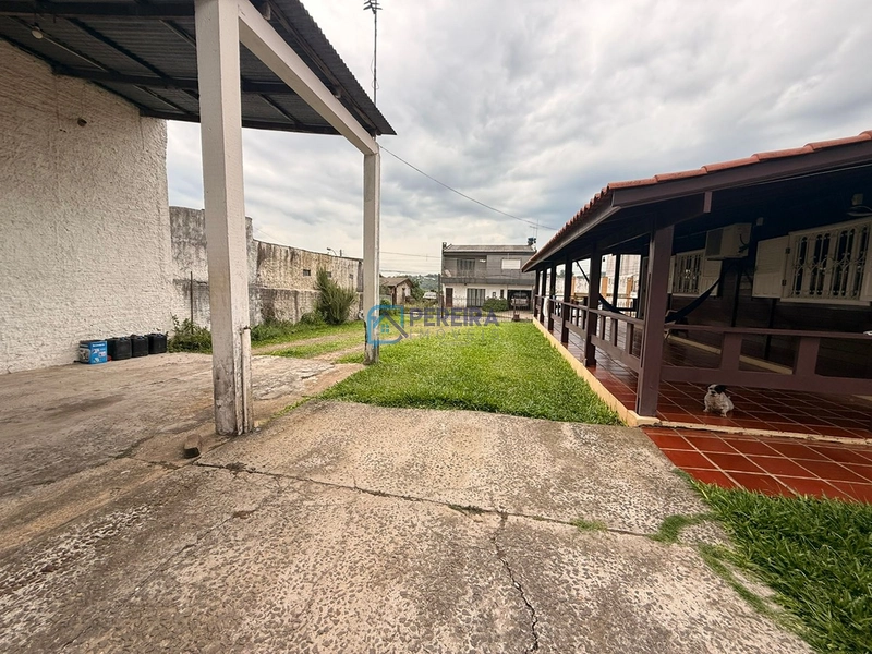 Terreno com duas casas na Vila Argiles.: 10ª foto da galeria de imagens do imóvel