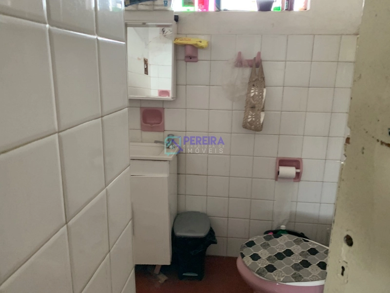 02 casas na Av. João Manoel: 6ª foto da galeria de imagens do imóvel